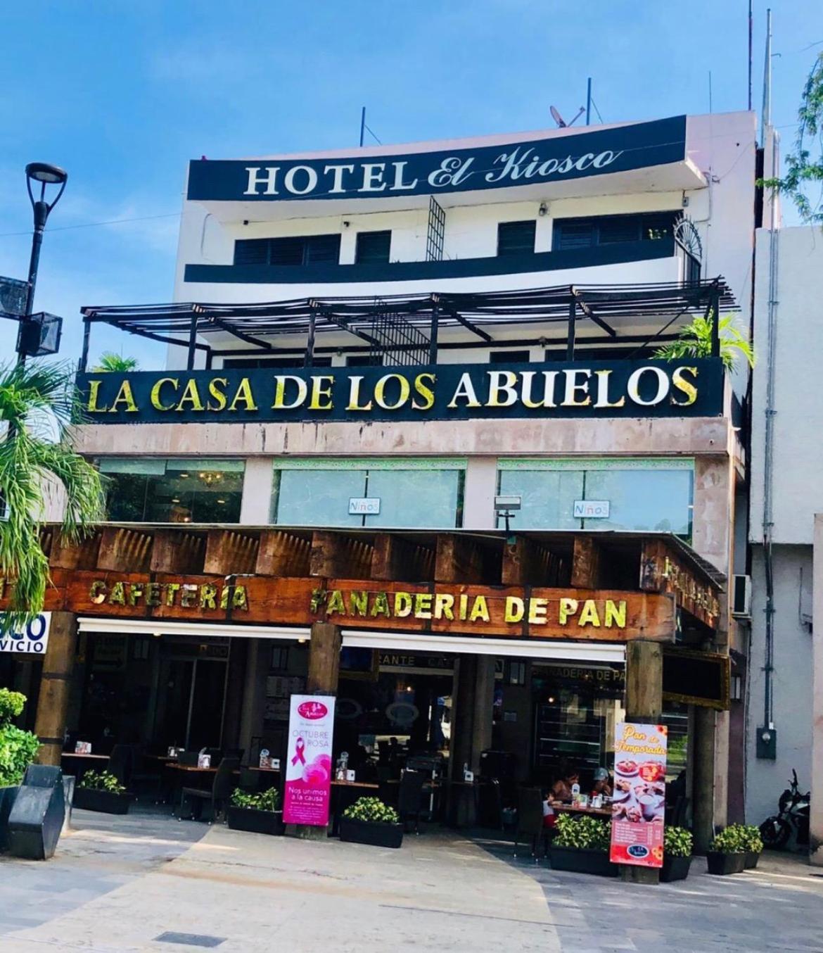 Hotel Zocalo Abuelos Акапулько Экстерьер фото